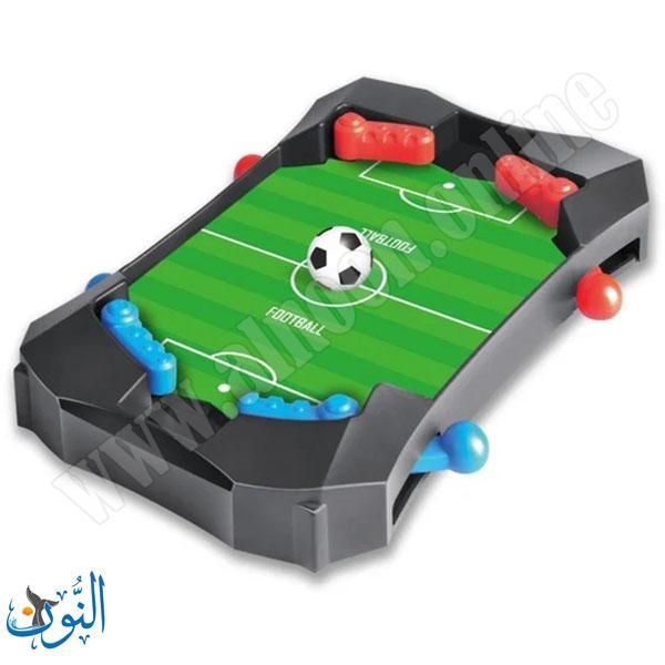 لعبة كرة قدم لوحية على كرت